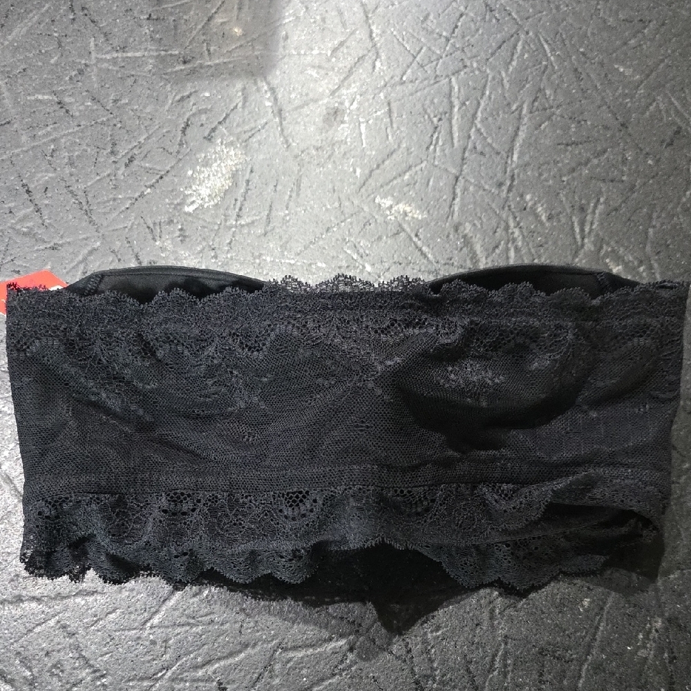 SPANX Strapless Bandeau Bra - Picture 3 of 5